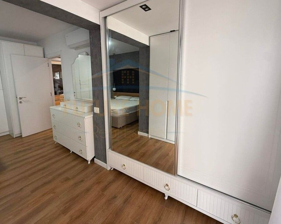 Qera, Apartament 2+1+2, 21 Dhjetori, Tirane