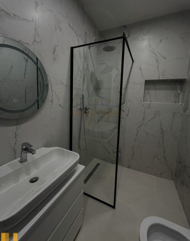Affitto, Appartamento 1+1, Nuovo Viale, Tirana.