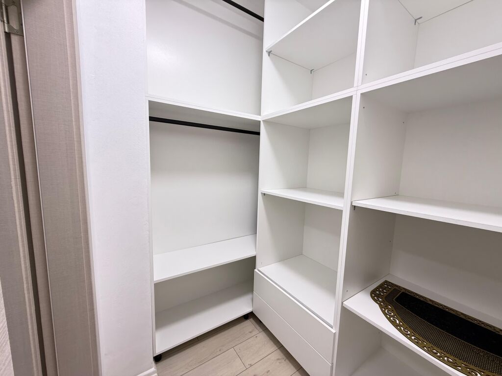 For rent 2+1+Parking