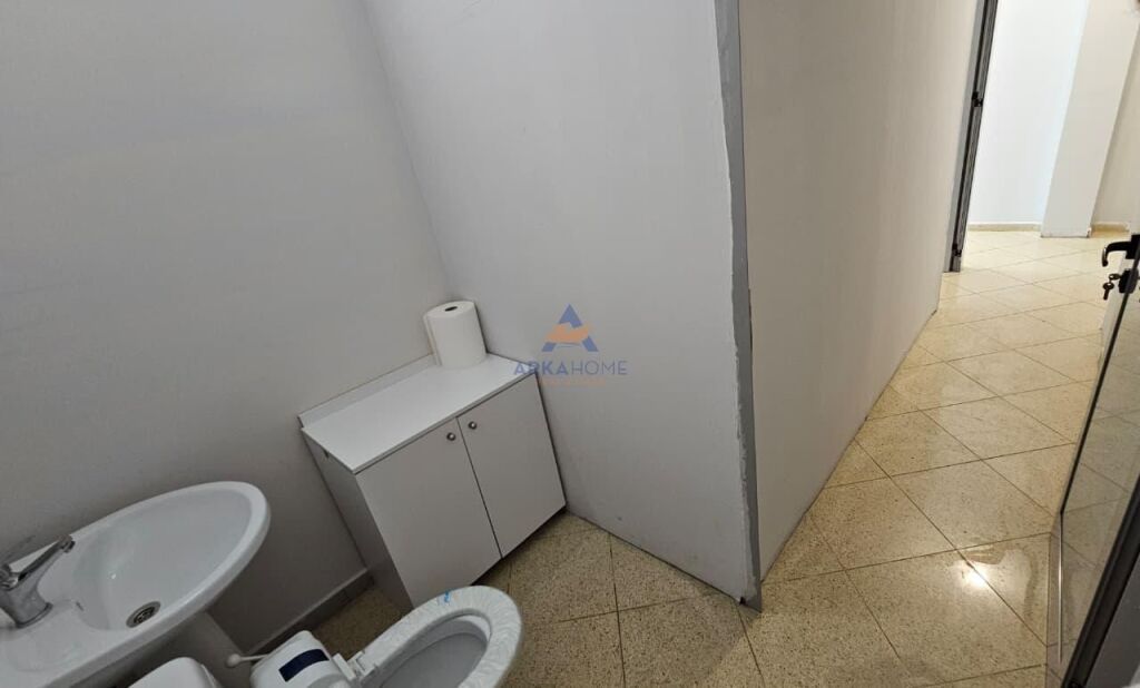 SI AFFITTO GENTILMENTE 136M2 KODRA E DIELLIT 100.000 LEKE