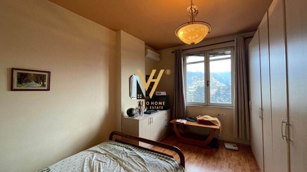JEPET APARTAMENT 2+1+2+BLK ME QIRA NE MYSLYM SHYR 75.000 LEKE