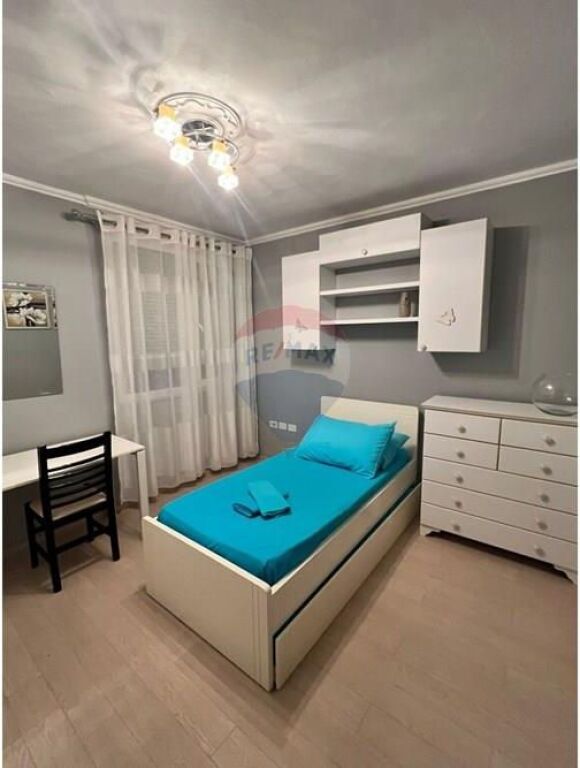 2+1 apartment for rent at Myslym Shyri