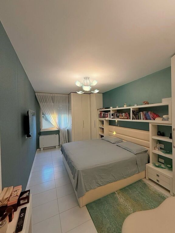 Shitet Apartament 2+1📍Libri Universitar, rruga Abdyl Frasheri