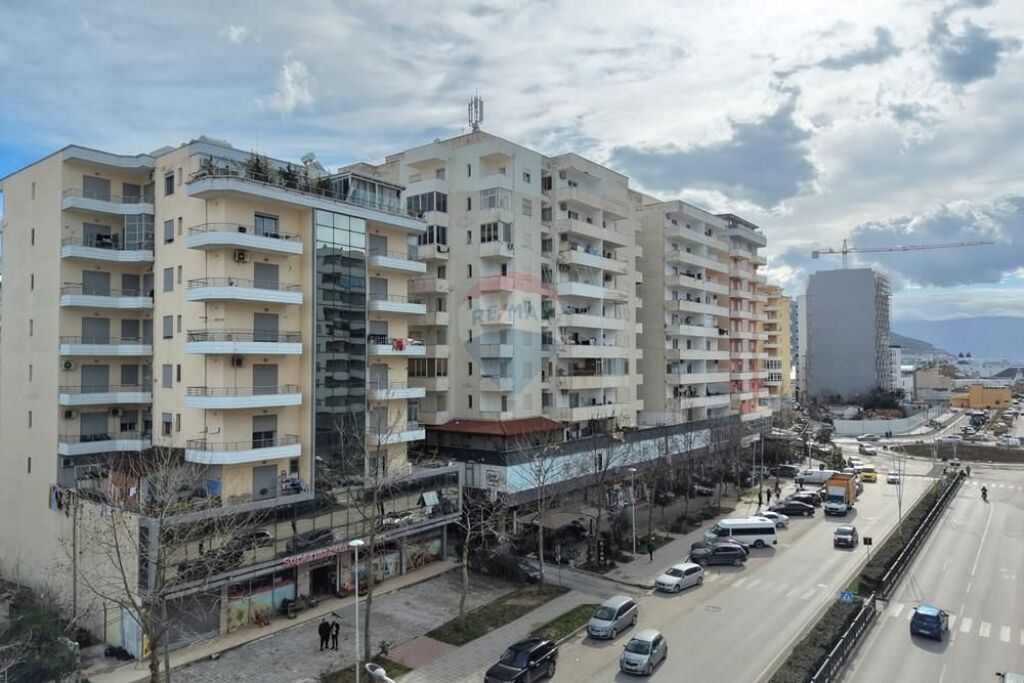 🏢 EXCLUSIVE BUSINESS PREMISES FOR SALE – TRANSBALKANIC, VLORË
