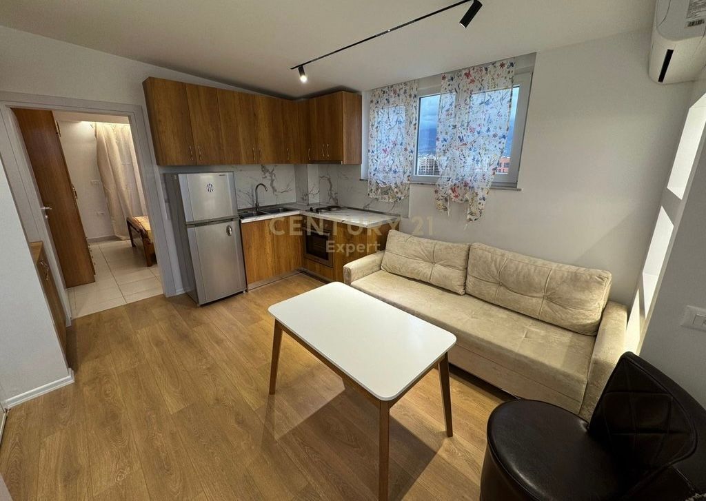 Apartment 1+1 for rent, Ferit Xhajko Street