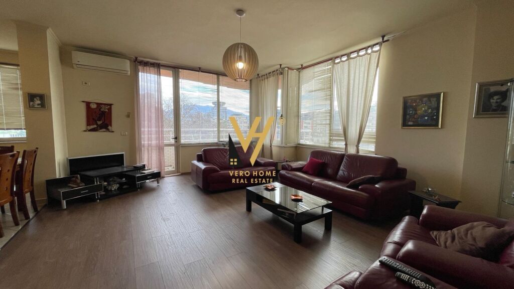 JEPET APARTAMENT 2+1+2+BLK ME QIRA NE MYSLYM SHYR 75.000 LEKE