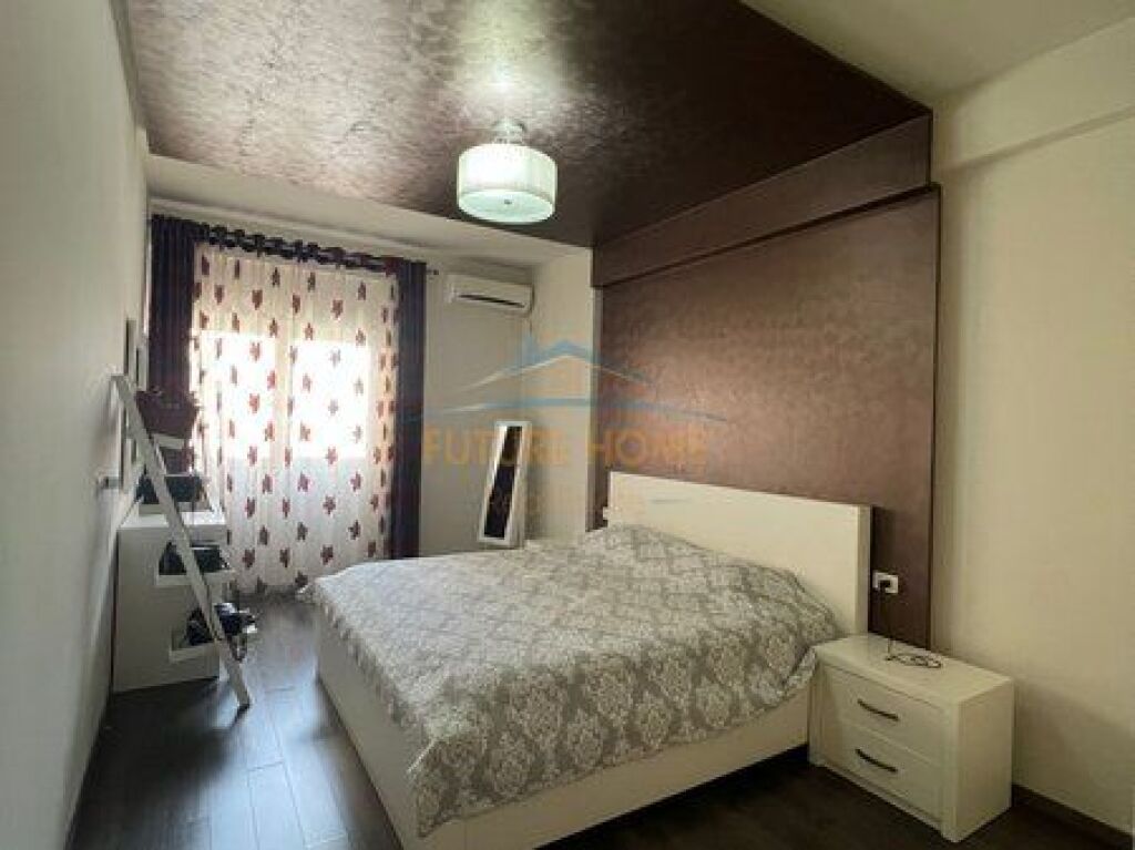Shitet, Apartament 2+1+2, Bulevardi Gjergj Fishta, Tiranë.