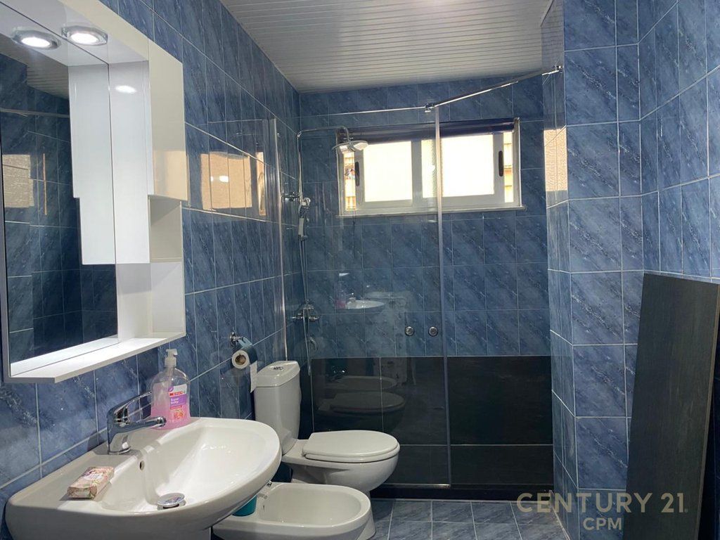 APARTAMENT 1+1 ME QIRA TEK KOMUNA E PARISIT