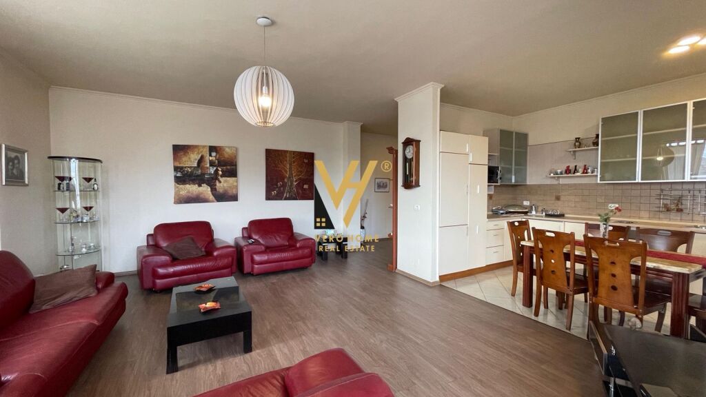 JEPET APARTAMENT 2+1+2+BLK ME QIRA NE MYSLYM SHYR 75.000 LEKE