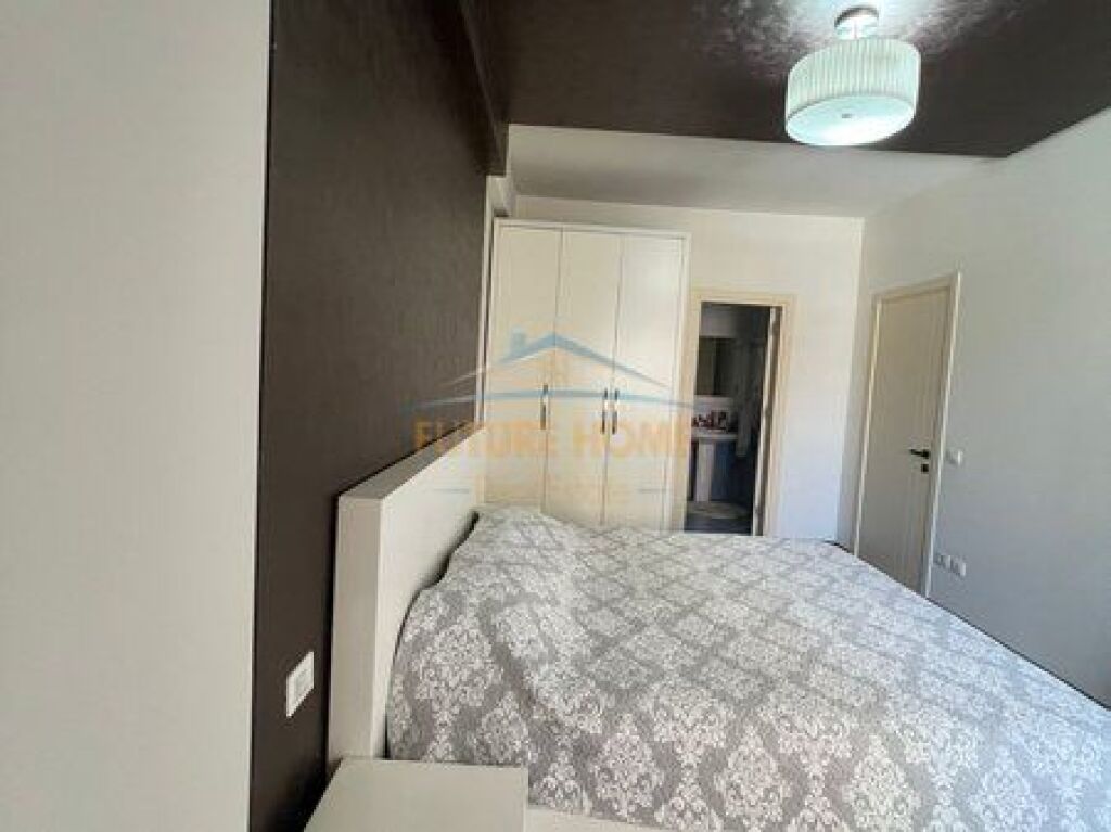 Shitet, Apartament 2+1+2, Bulevardi Gjergj Fishta, Tiranë.