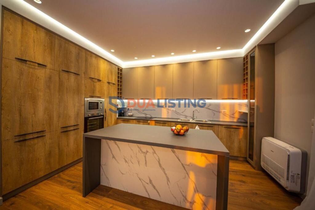 VILLA MODERNA, INDIVIDUALE IN AFFITTO A SAUK  