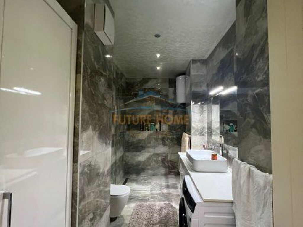 Shitet, Apartament 2+1+2, Bulevardi Gjergj Fishta, Tiranë.