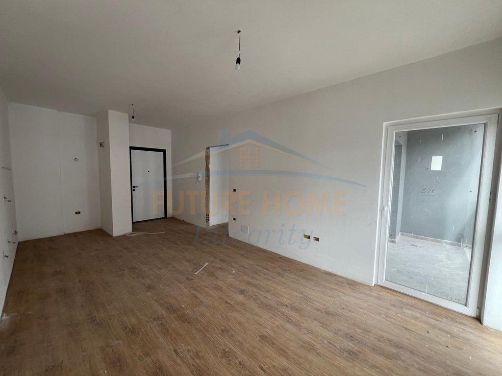 In vendita, Appartamento 2+1+2, Entrata Tirana, Tirana.