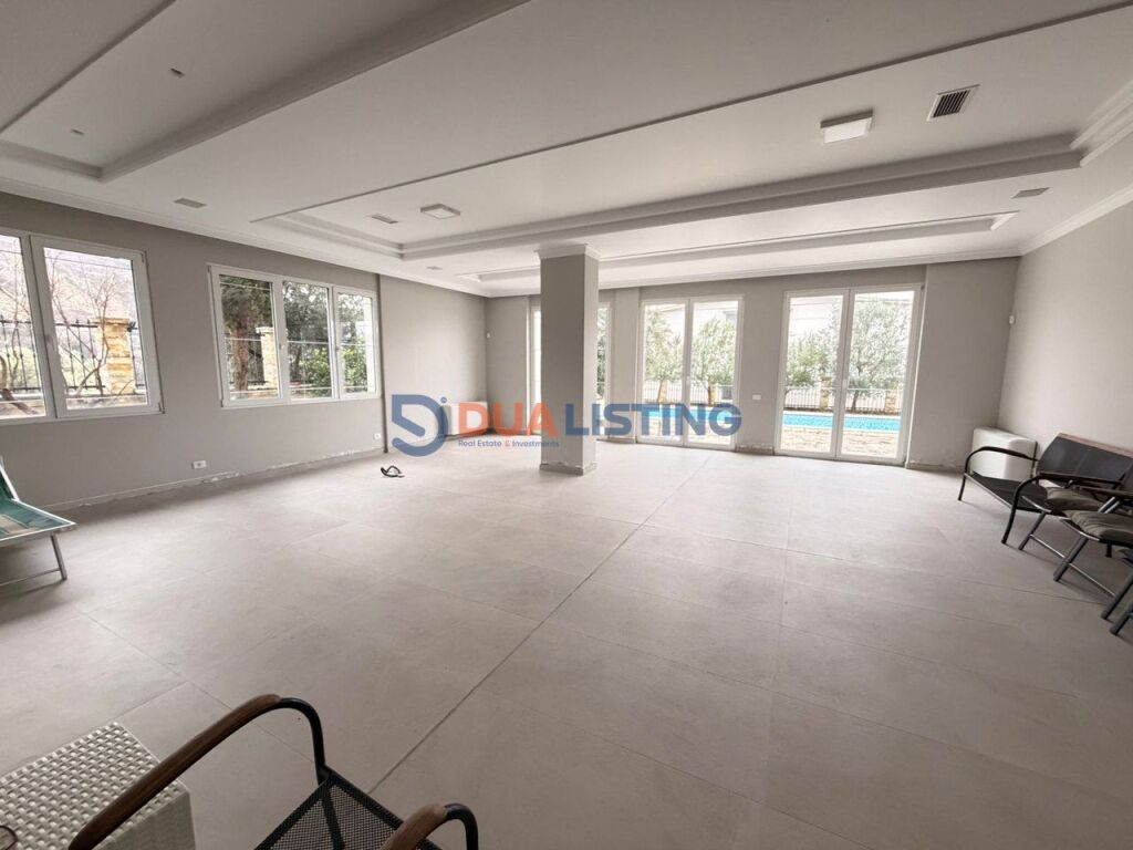 VILLA WITH POOL FOR RENT IN DRY LAKE!
