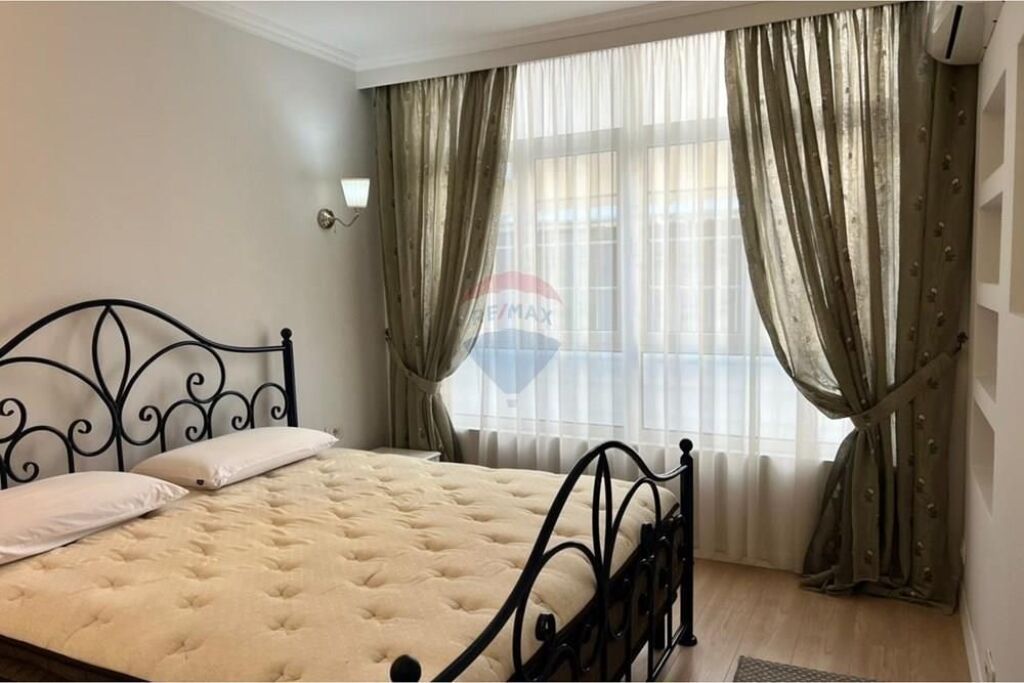 Apartment 3+1+2 parking spaces for rent, near Eleonora!