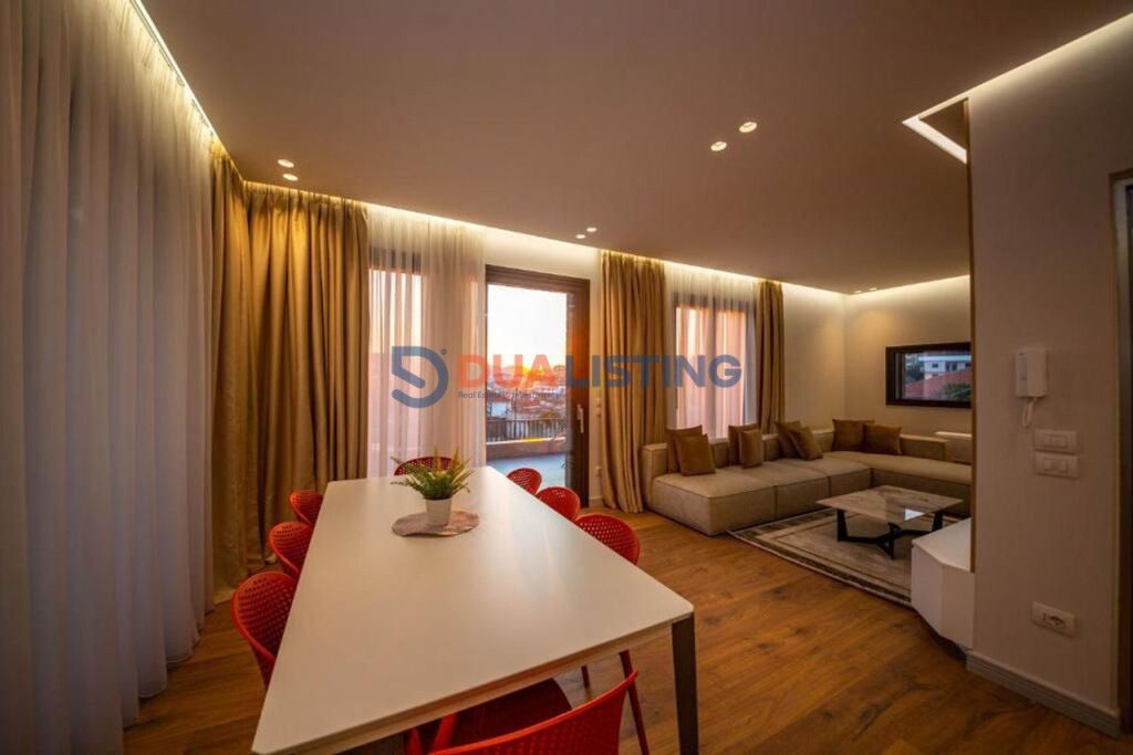 VILLA MODERNA, INDIVIDUALE IN AFFITTO A SAUK  