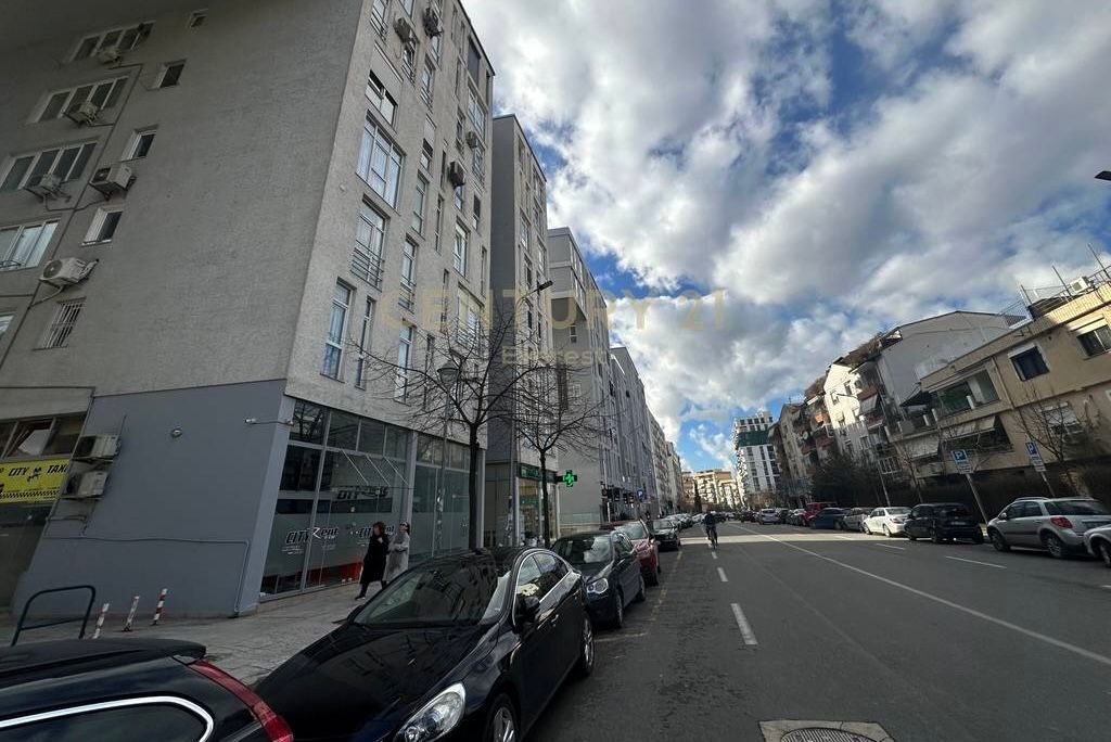 Office space for rent, Paris Commune