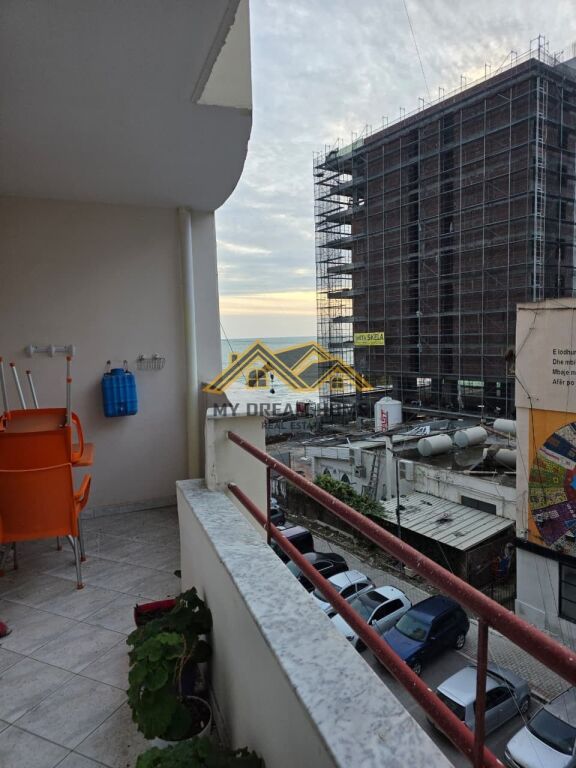 AFFITTASI APPARTAMENTO 3+1+2 VOLLGA DURRES!