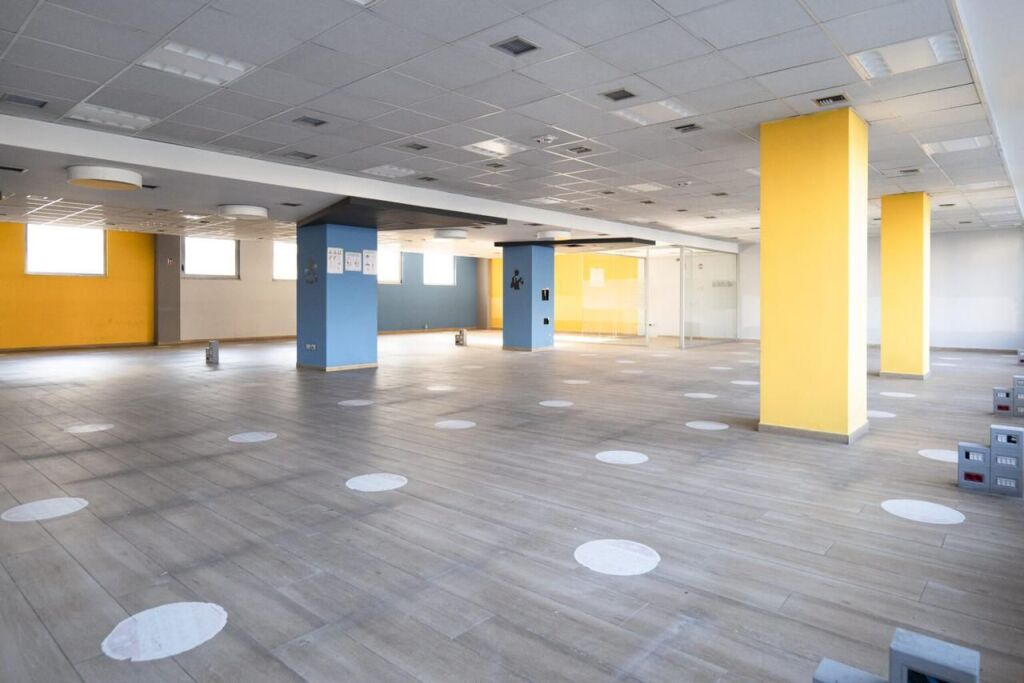 ZYRE ME QERA 1530 M2 ALI DEMI 15.300 EURO