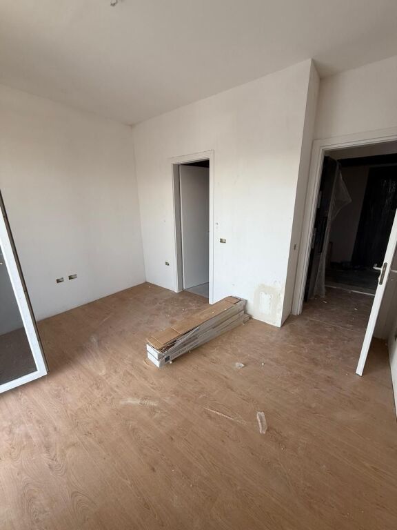 Apartament ne shitje 2+1+2 te Univers City