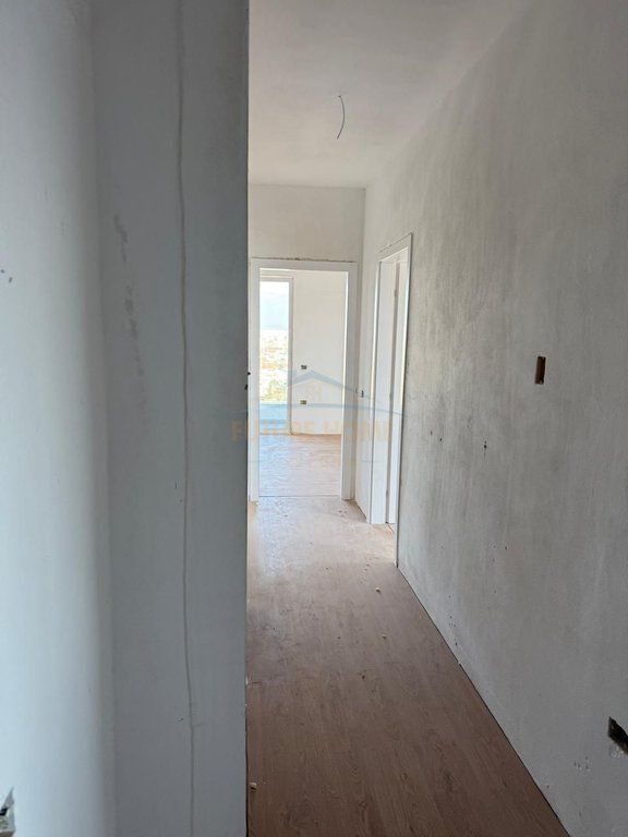 Shitet, Apartament 2+1+2, Univers City, Tirane