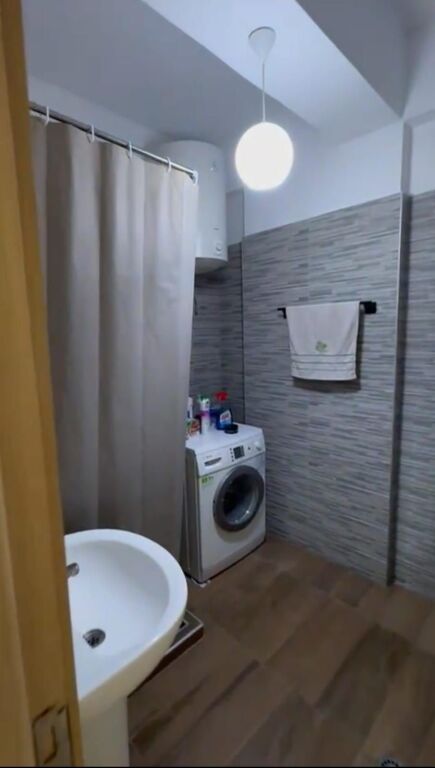 American 3 For Rent 2+1+2 Golden Park