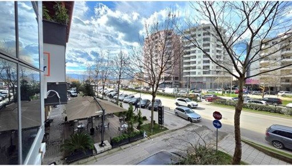 Okazion Ambjent Biznesi ne shitje ne Transballkanike,Vlore 1700€/m2 (i negociueshmem)
