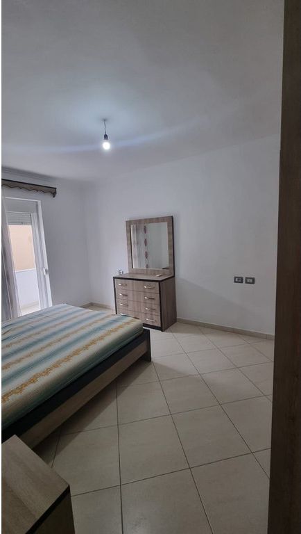 Affitto, Appartamento 2+1, Vasil Shanto, Tirane.