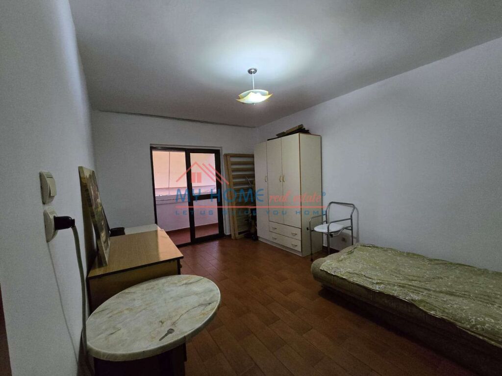 Appartamento 3+1 in Affitto Via delle Barricate Tirana