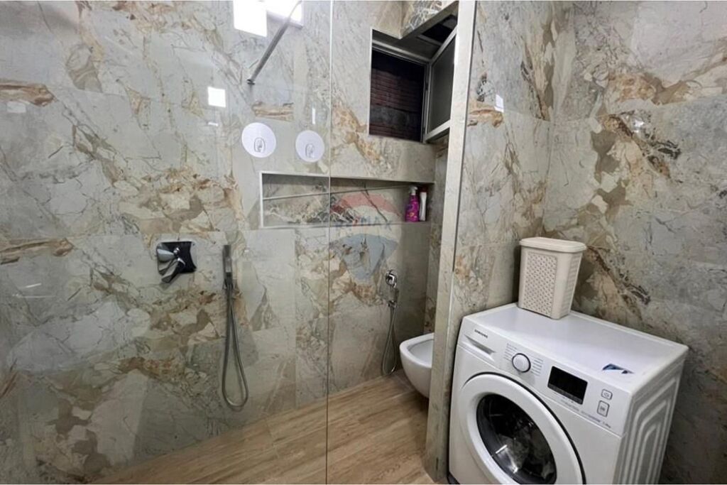 Apartment 3+1+2 parking spaces for rent, near Eleonora!