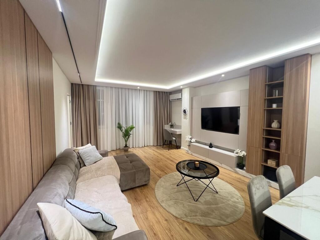 Super 1+1 for rent at Rruga e Kavajes near Qendres
