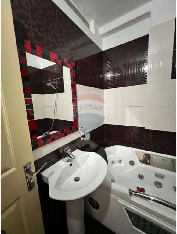 2+1 apartment for rent at Myslym Shyri