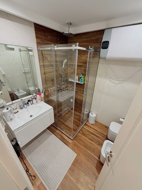 Shitet Apartament 2+1📍Libri Universitar, rruga Abdyl Frasheri