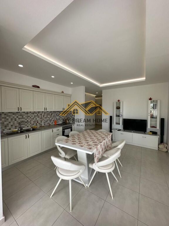 SHITET APARTAMENT 2+1 PLAZH DURRES