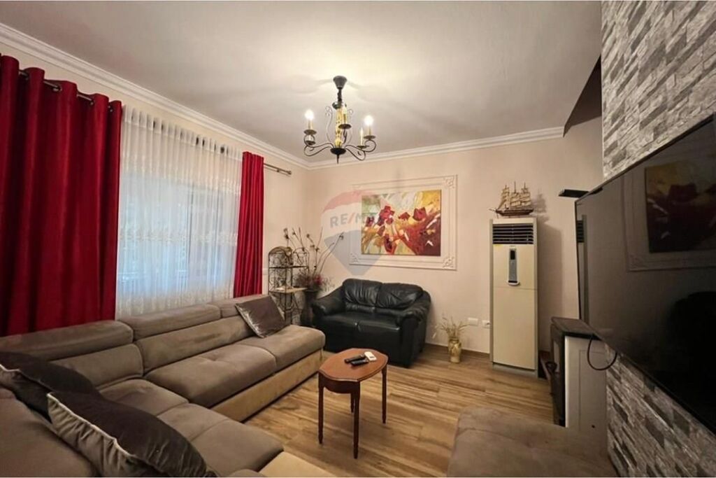 Villa - For Sale - Mali i Robit, Durrës