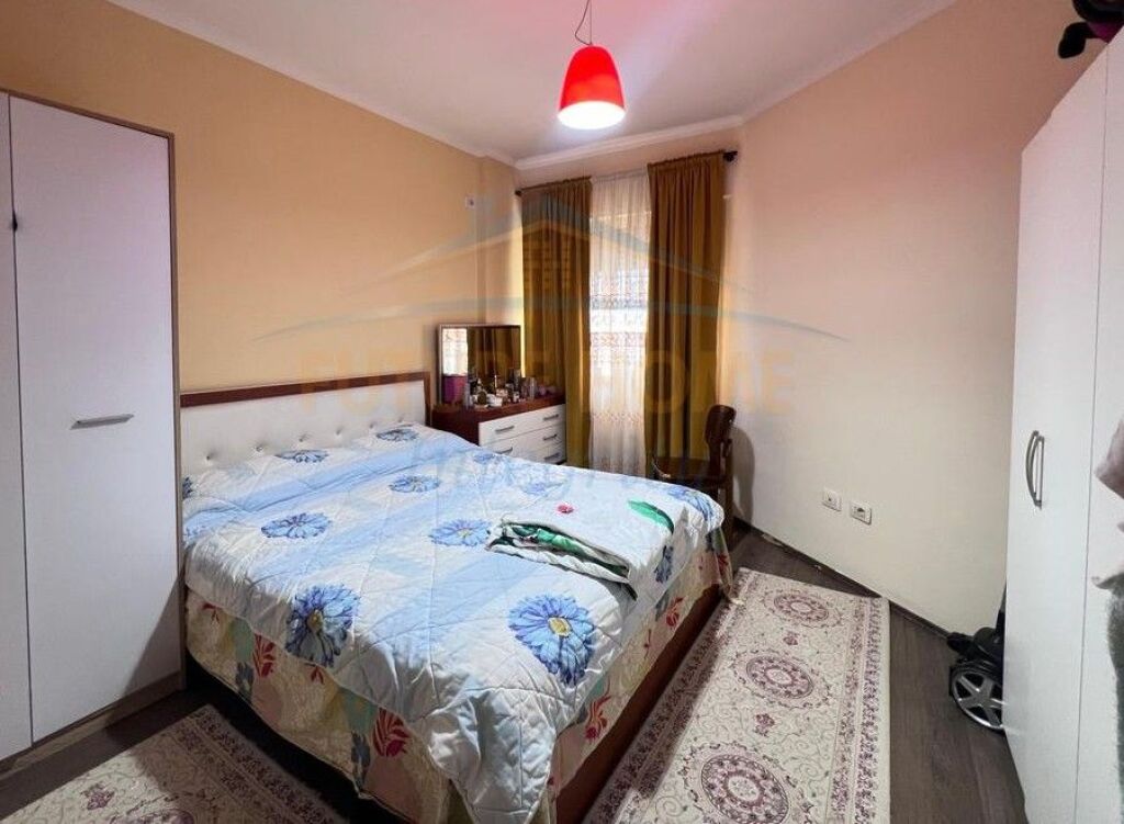 For sale, 2+1 Apartment, Zogu i Zi, Tirana.