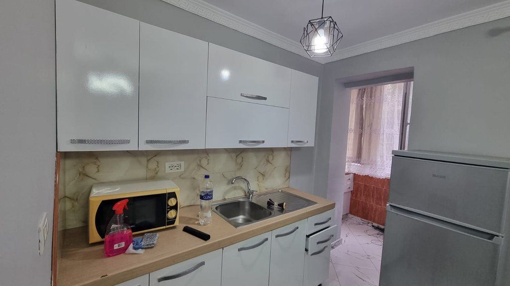 Affitto, Appartamento 1+1, Vasil Shanto, Tirana.