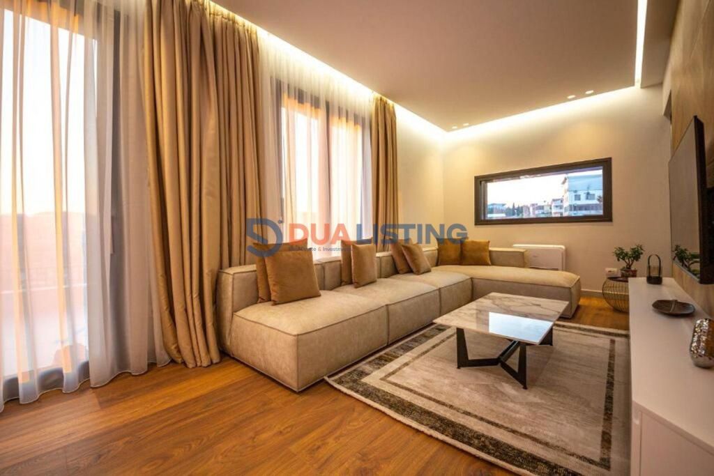 VILLA MODERNA, INDIVIDUALE IN AFFITTO A SAUK  