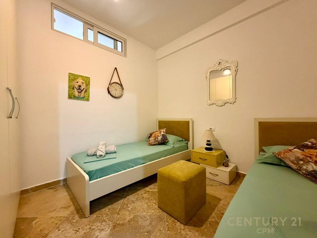 SHITET APARTAMENT 2+1 NE VIJE TE PARE ME DETIN NE LUNGOMARE