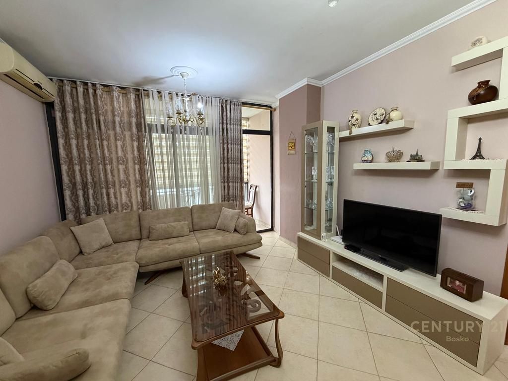 Appartamento 2+1+2 in affitto – Yzberisht (dietro Big Market)
