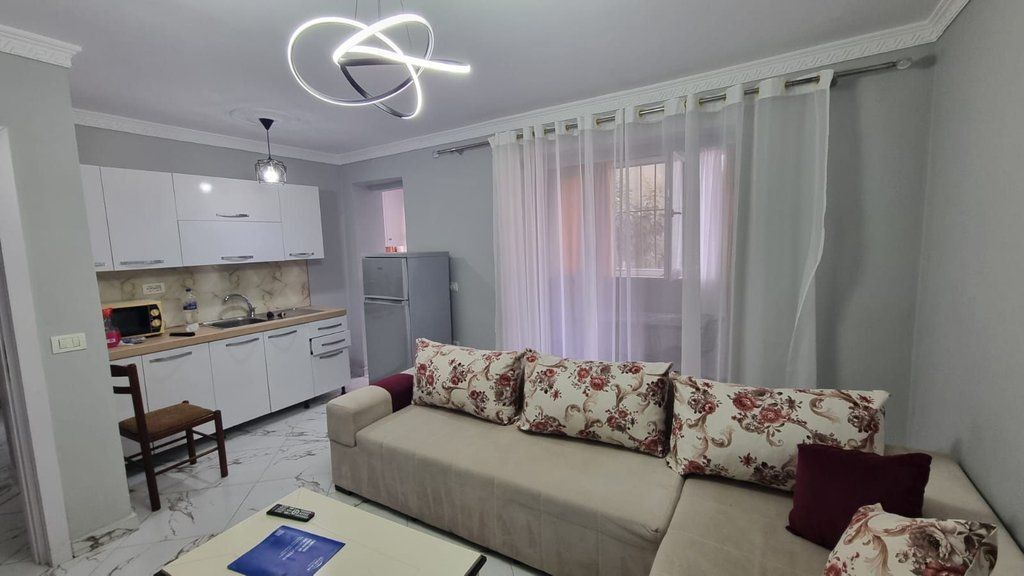 Affitto, Appartamento 1+1, Vasil Shanto, Tirana.