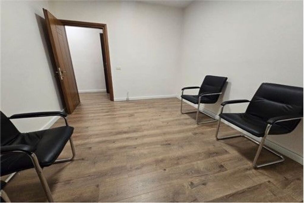 Office for rent, Kavaja street /Center
