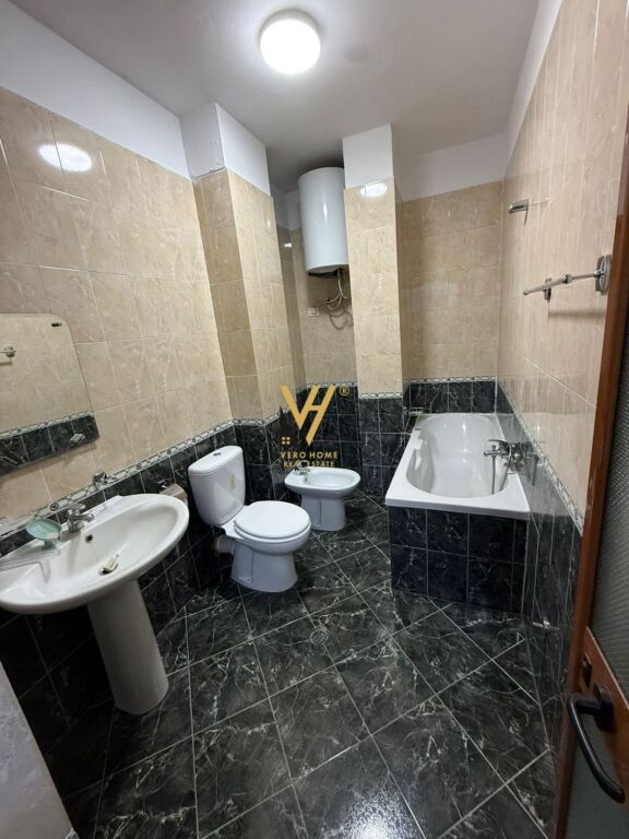 APARTMENT 2+1+2+BLK FOR RENT ON ELBASAN STREET 800 EURO