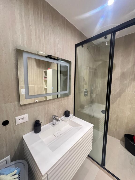 Super 1+1 for rent at Rruga e Kavajes near Qendres