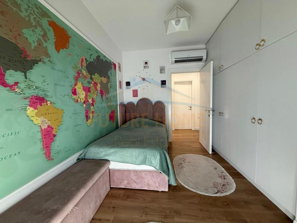 Shitet apartament 2+1+2+depo+2 Ballkone tek ASL prane Oxhakut!