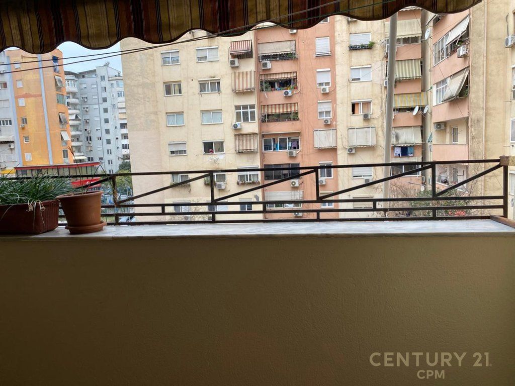 APARTAMENT 1+1 ME QIRA TEK KOMUNA E PARISIT