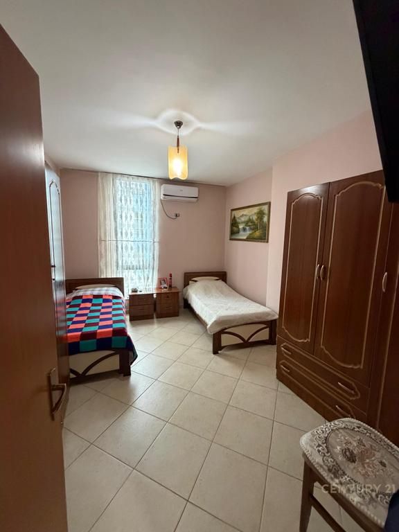 Appartamento 2+1+2 in affitto – Yzberisht (dietro Big Market)