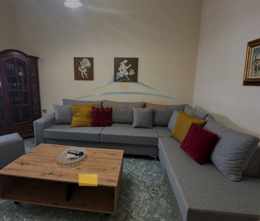 Qera, Apartament 2+1,Selvia,Tiranë
