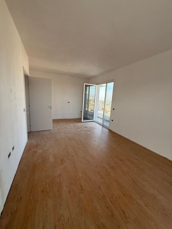 Apartament ne shitje 2+1+2 te Univers City