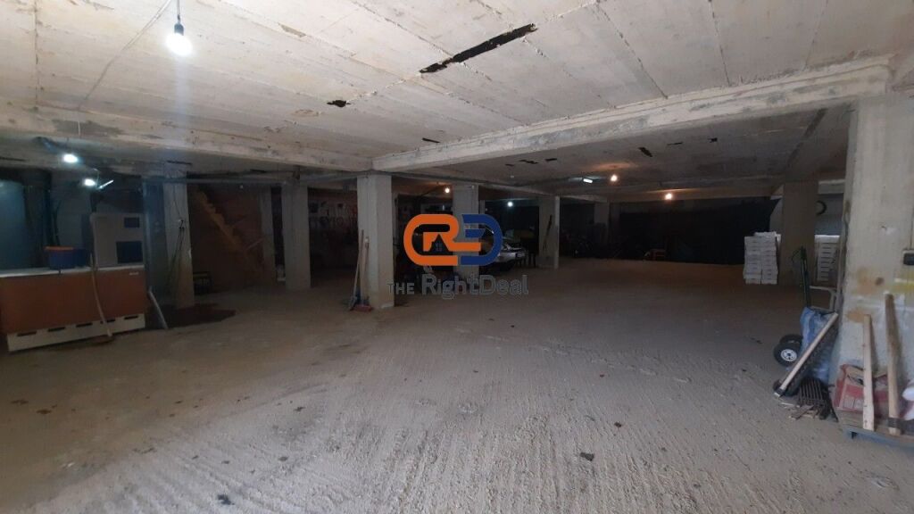 Prane Teg, Jepet Me Qira Vile 2 Kate, Me Siperfaqe 1300 m2 !!